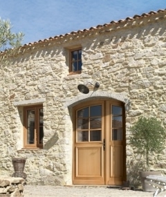 Porte traditionnelle