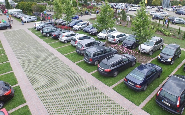Parking végétalisé aménagés avec les solutions d'O2D Environnement