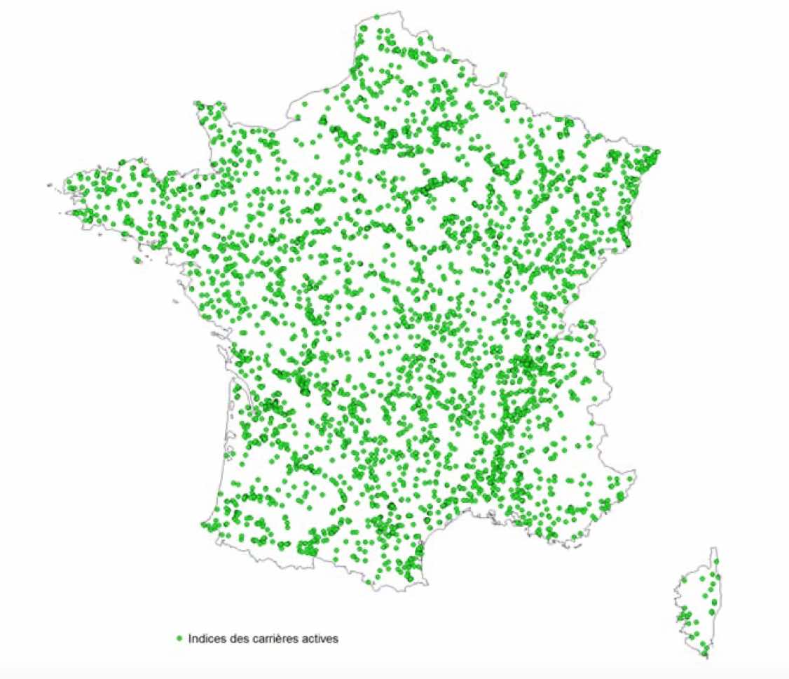 Carte des carrières d'argiles en France métropolitaine en décembre 2013 - Source : Rapport BRGM