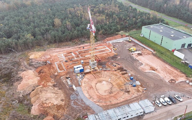 Vue du ciel sur le chantier de réseau de chaleur urbain à Bitche (Moselle) - Crédit photo : NGE