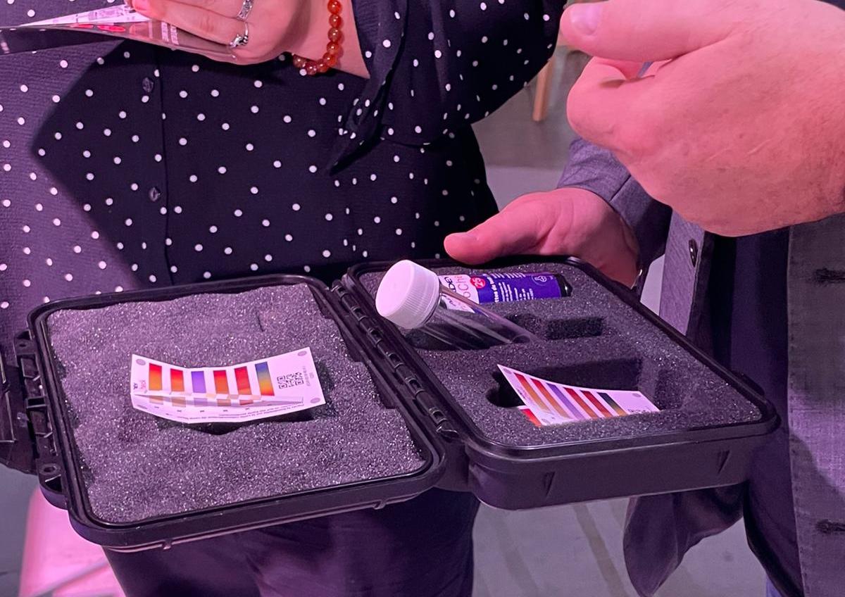 Malette du kit ProCheck d'Adey - Crédit photo : Jade Melquiond