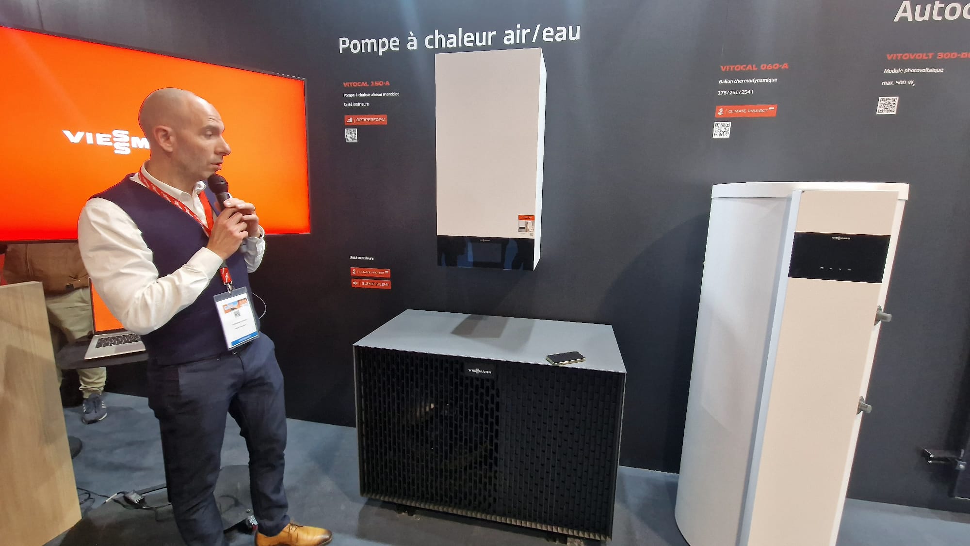 Les PAC de Viessmann sur le stand Carrier à Artibat 2025 - Virginie Kroun