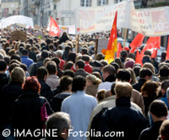 Licenciements en cascade pour affronter la crise - Batiweb