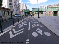 Vélo à Paris : moins de pollution sur les pistes cyclables  - Batiweb