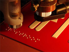 Le braille disponible sur les machines Gravograph - Batiweb