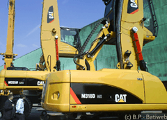 Caterpillar et Navistar s'allient dans les camions - Batiweb