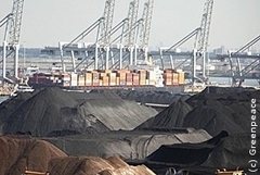 Terminal charbonnier de Cherbourg : un projet "anachronique" selon Greenpeace - Batiweb