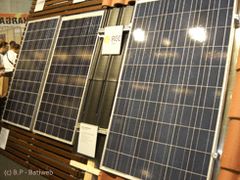 La construction d'une usine de panneaux solaires en marche - Batiweb