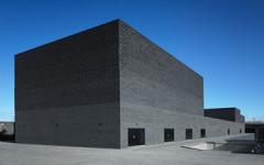 Briques sombres pour le premier projet construit des JO 2012 (diaporama) - Batiweb