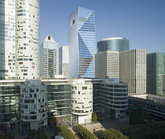 Tour à la Défense : une entreprise chinoise fait polémique Batiweb Tour à la Défense : une entreprise chinoise fait polémique Batiweb