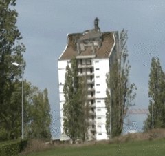 (Vidéo) La Tour Molière aux Mureaux détruite par semi-foudroyage - Batiweb