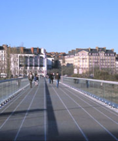 Nantes, quand la marée monte, le pont aussi… - Batiweb
