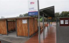 Du bois composite pour une halte ferroviaire en Champagne-Ardenne  - Batiweb
