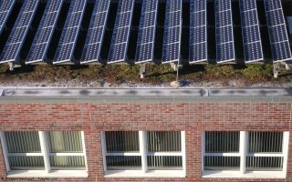 Paris capitale de l’énergie solaire en toiture ? - Batiweb