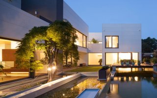 (Diaporama) Pierre acrylique pour les façades d’une maison bois de style Bauhaus Batiweb (Diaporama) Pierre acrylique pour les façades d’une maison bois de style Bauhaus Batiweb