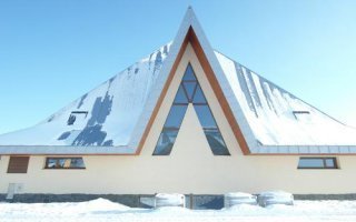 Fenêtres quadruple vitrage pour une église passive en Pologne - Batiweb
