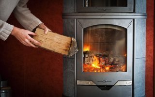 Pollution : les industriels du chauffage au bois réfutent les accusations Batiweb Pollution : les industriels du chauffage au bois réfutent les accusations Batiweb