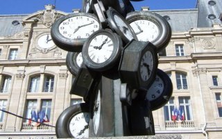 Les « Horloges » retrouvent leur place Gare Saint-Lazare - Batiweb