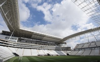 A 24h du match d'ouverture, l'Arena Corinthians est encore en travaux - Batiweb
