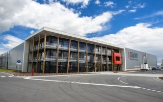 Iko inaugure sa première usine d'isolants PIR en France Batiweb Iko inaugure sa première usine d'isolants PIR en France Batiweb