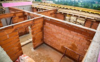 La brique en terre cuite progresse dans la construction de logements  - Batiweb