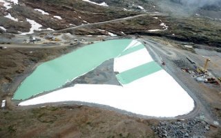 Enneigement des pistes : le chantier lunaire de l'Alpe d'Huez - Batiweb