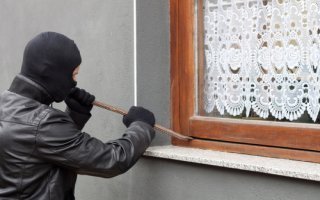 Quelles caractéristiques normatives concernant l'anti-effraction des menuiseries et fermetures ? Batiweb Quelles caractéristiques normatives concernant l'anti-effraction des menuiseries et fermetures ? Batiweb