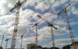 Bâtiment : des « indices » de reprise pour 2015, selon M. Valls Batiweb Bâtiment : des « indices » de reprise pour 2015, selon M. Valls Batiweb
