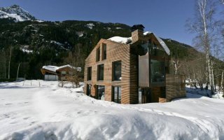 Une remise en bois transformée en maison d'architecte - Batiweb
