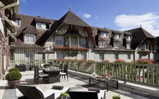 Deauville : l’hôtel Normandy se « métamorphose » - Batiweb
