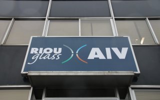 RIOU Glass annonce le rachat de l’usine AIV à AGC  - Batiweb