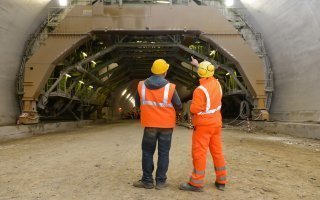 Eurotunnel et Siemens lancent le chantier du projet ElecLink Batiweb Eurotunnel et Siemens lancent le chantier du projet ElecLink Batiweb