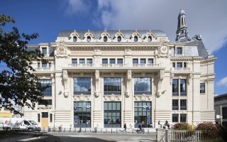 La fenêtre Speci’Al K de Kawneer déployée sur un important chantier de rénovation Batiweb La fenêtre Speci’Al K de Kawneer déployée sur un important chantier de rénovation Batiweb