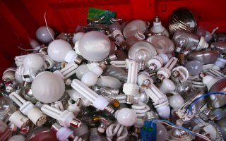 Déchets : Récylum lance une campagne pour sensibiliser les électriciens Batiweb Déchets : Récylum lance une campagne pour sensibiliser les électriciens Batiweb