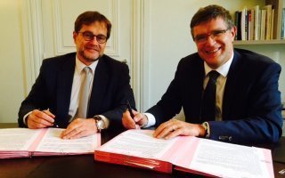 La signature électronique au service des adhérents de la FNAIM - Batiweb