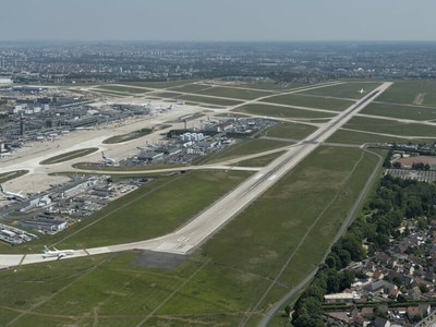 Reconstruction de la piste 3 d’Orly : le béton recyclé sur le chantier Batiweb Reconstruction de la piste 3 d’Orly : le béton recyclé sur le chantier Batiweb