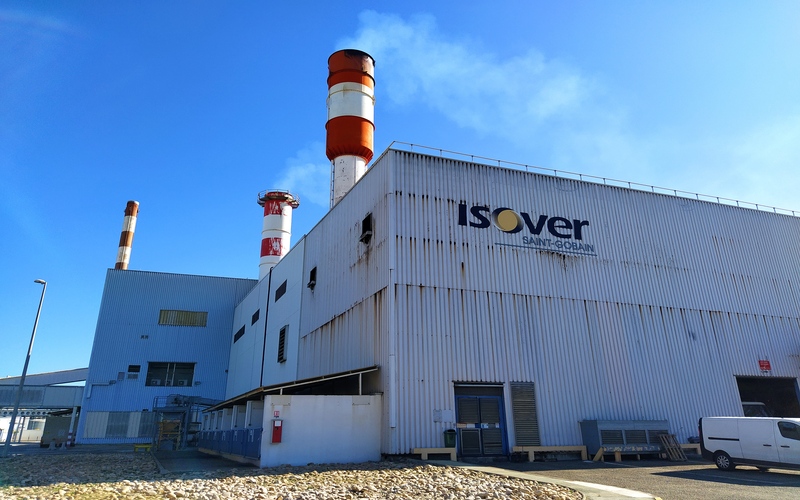 Dans son usine d'Orange, Isover mise sur le recyclage de la laine de verre - Batiweb