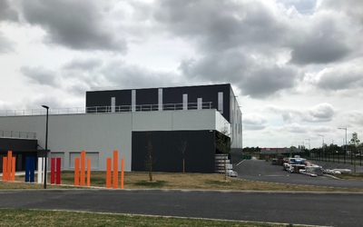 Nouvelle usine de Tellier Brise-Soleil à Chemillé-en-Anjou...