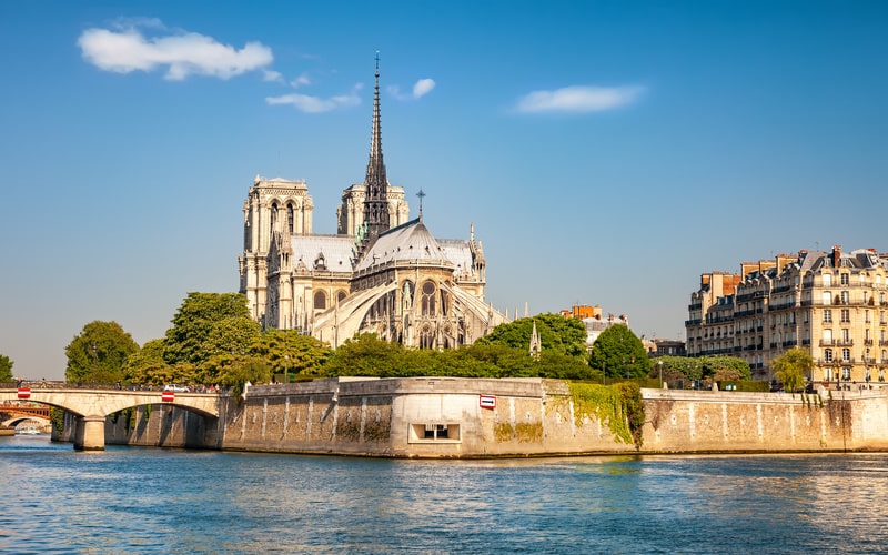 Notre-Dame de Paris : les travaux prévus en 2022 - Batiweb