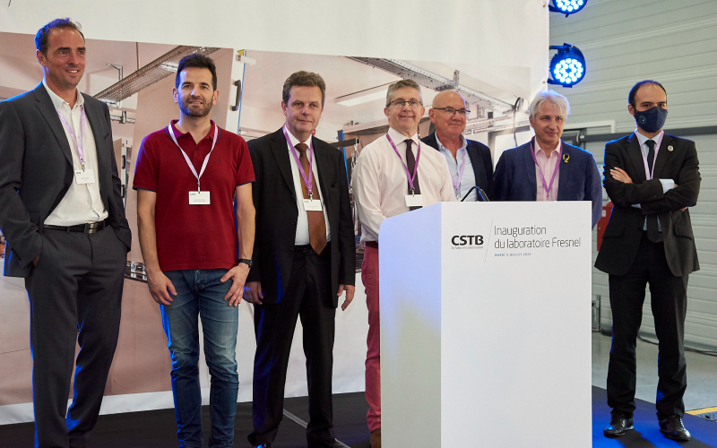 Le CSTB Grenoble présente son nouveau laboratoire Fresnel dédié aux vitrages - Batiweb