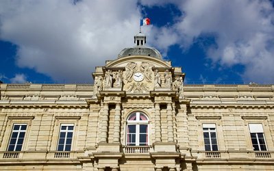 ZAN : des sénateurs demandent un moratoire sur les...