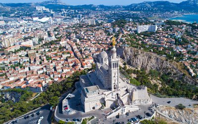 Marseille ambitionne de créer 27 000 nouveaux logements...