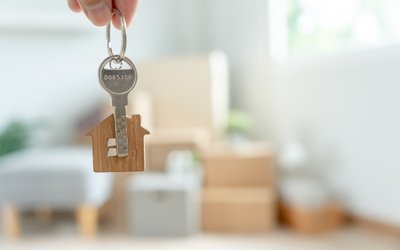 Les ventes de logements neufs ont chuté de 15 % en...