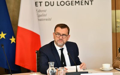 Le ministre du Logement lance le travail « Engagements...