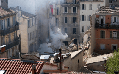 Effondrement d'un immeuble dans le centre-ville de...