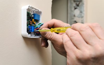 Sobriété énergétique : la filière électrique tire ses...