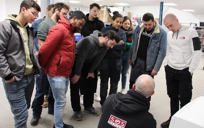 L'École Gustave et SOS Accessoire forment les apprentis-plombiers...