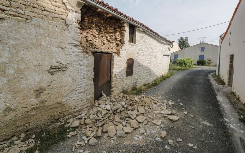 Séisme dans l'ouest de la France : le coût des dégâts estimé entre 150 et 200 millions d'euros - Batiweb