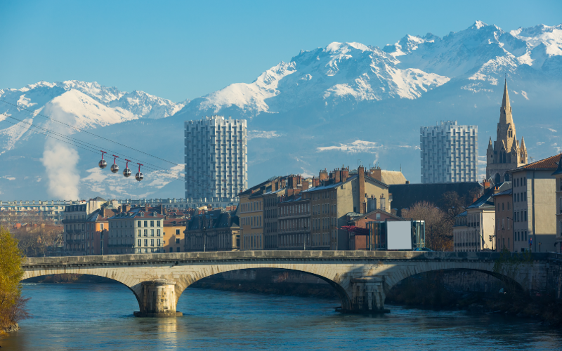 Grenoble-Alpes Métropole soumet 6 propositions afin de décarboner le secteur du bâtiment - Batiweb