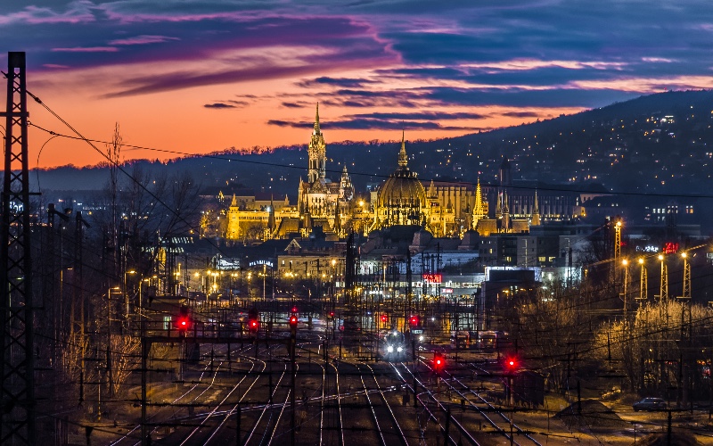 À Budapest, un projet de « maxi-Dubaï » pour moderniser la gare - Batiweb